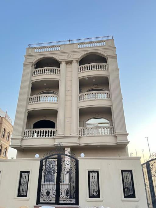 Luxury 3Br Apartment West Somid, Giza 6th of October City المظهر الخارجي الصورة